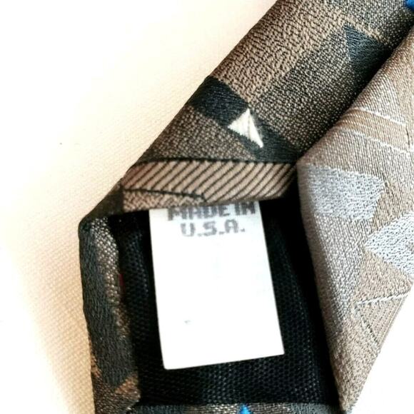 Vintage Wemlon Wash N Wear Tie Men 54 Long x 3.5 Wide Geometric Tie Work Office - Picture 5 of 7